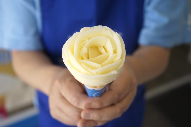 懐かしくて新しい長崎名物「ちりんちりんアイス」