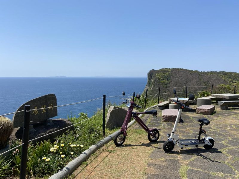 電動スクーターでラクラク！世界遺産「黒島の集落」を巡る