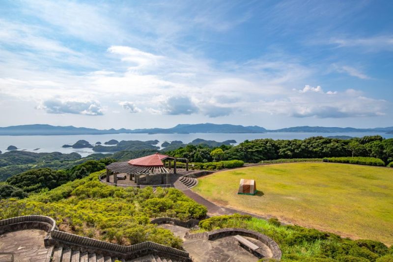 最高の景色と開放感に浸る！山で過ごす絶景アウトドアレジャー
