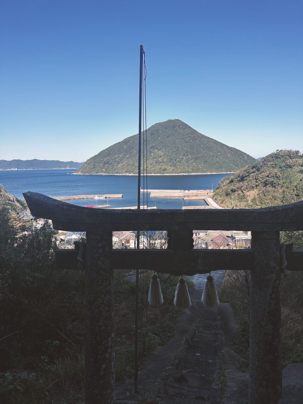 【ハイキング】のんびり半日かけて島一周！五島・椛島を満喫旅