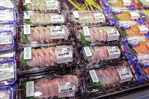 島民の日々の食卓を支え、島民に愛されるスーパーマーケットたち！