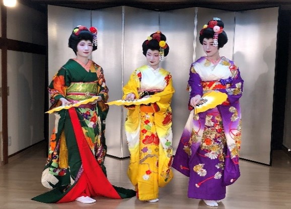 【予約制】かつら姿の着付け体験