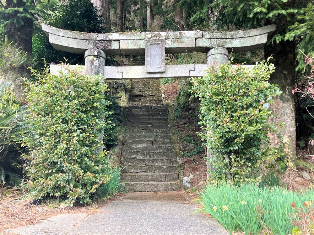 岩屋神社（岩屋権現）