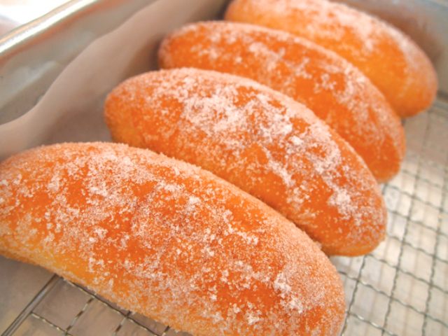 オギノパン 本社工場直売店